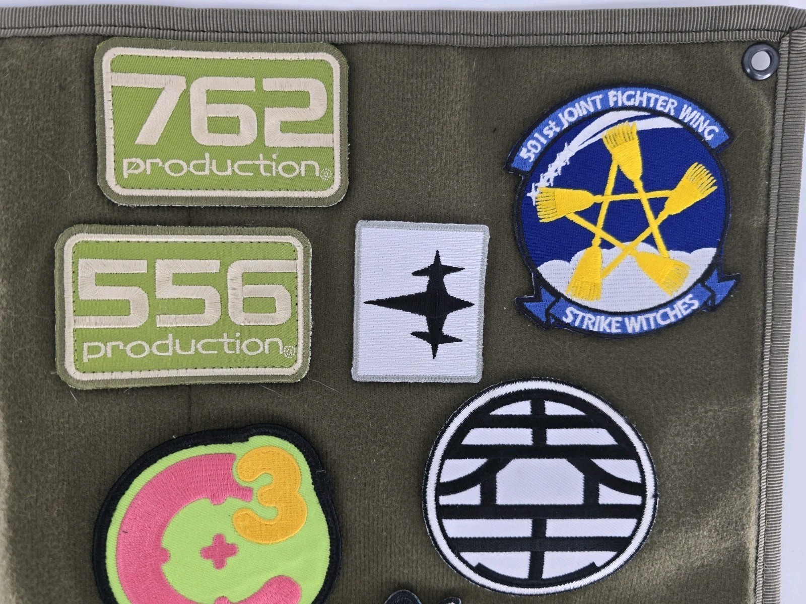 26 Lot AWESOME Hook And Loop Patches! W/ Patch Board - Anime, 765, Army, Cat
