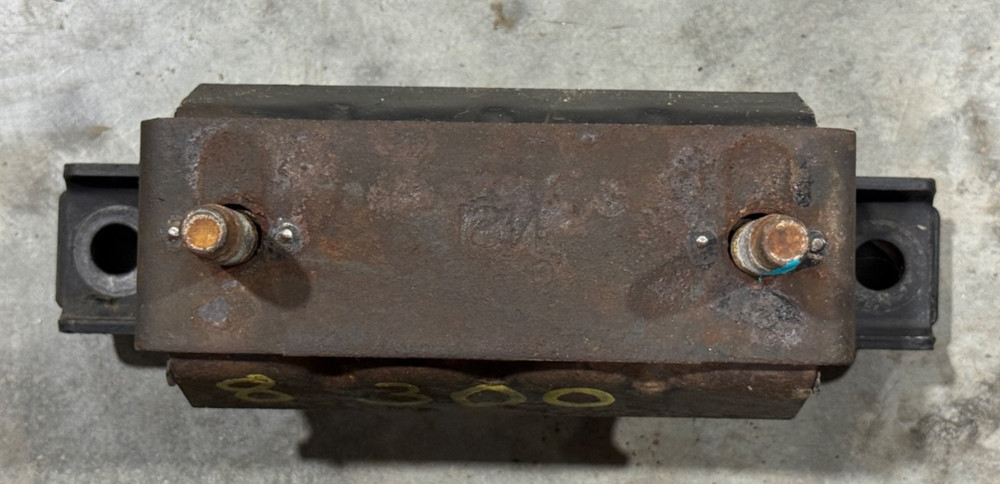 Automatic Transmission Mount 22739529