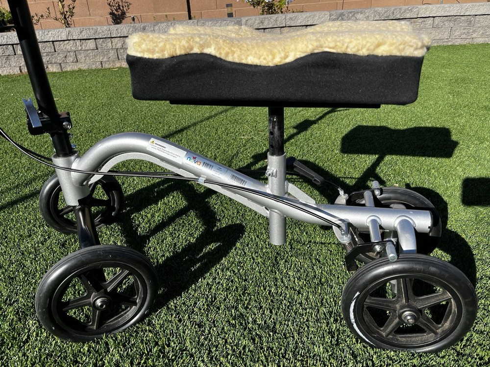 Nova Knee Scooter With Cushion Padding Tkw12