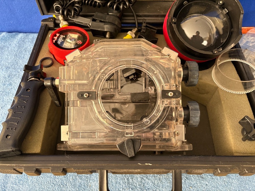 Ikelite Underwater Camera Housing
