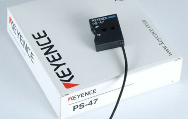 KEYENCE PS-47 Photoelectric Switch Sensor New #