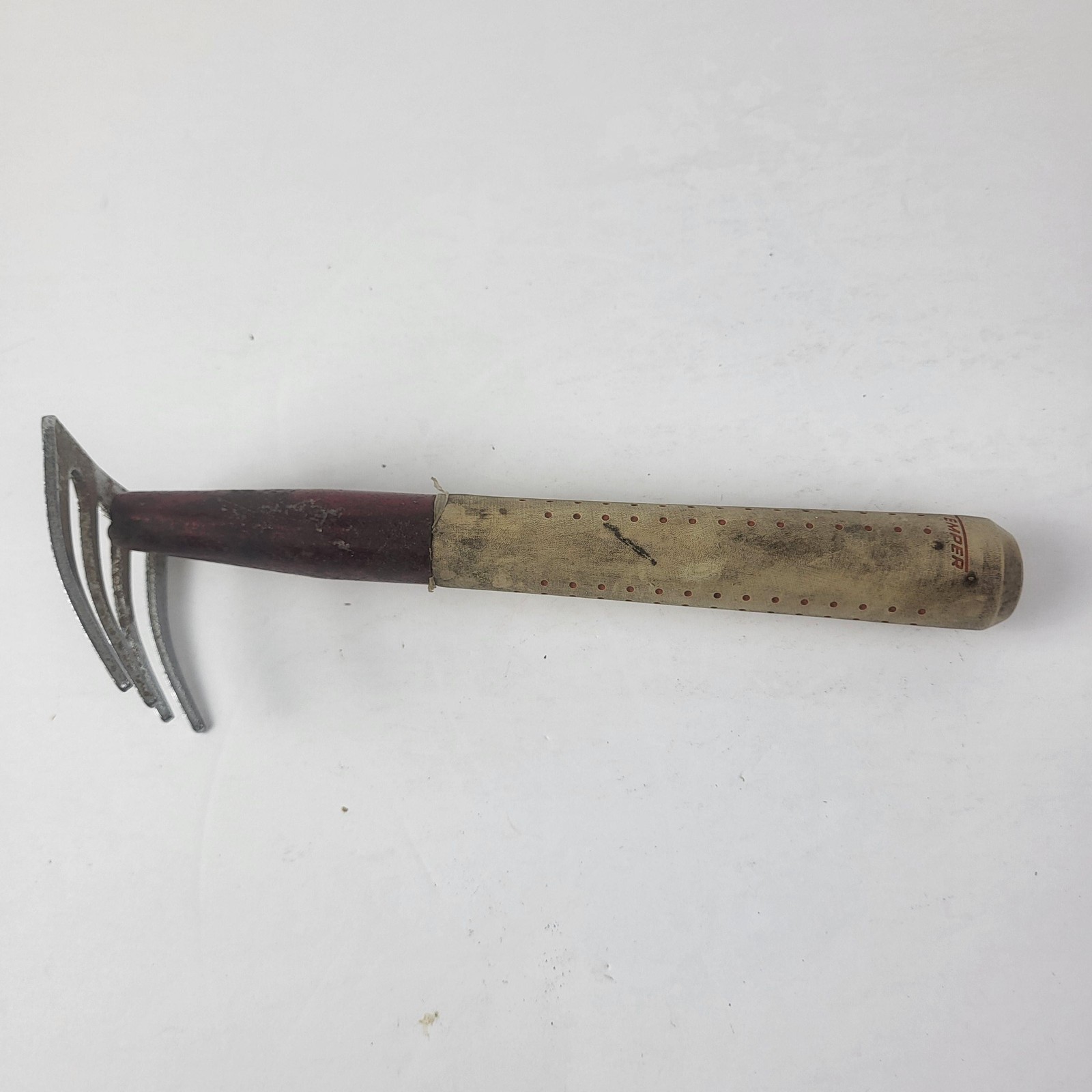 True Temper 10" Long Handle Garden Cultivator Cushion Grip Steel 4 Tine Tool