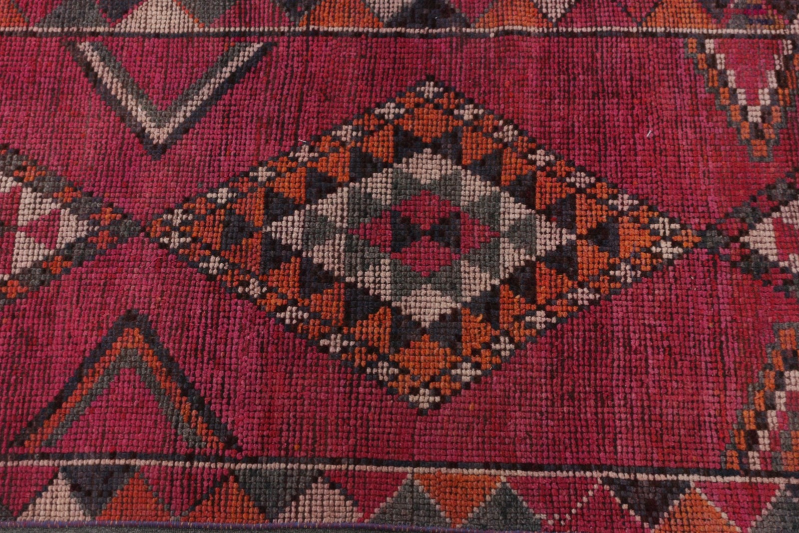 Vintage Turkish Rug 2,5x11,6 ft (75x355 cm), Herki Red Wool Rug
