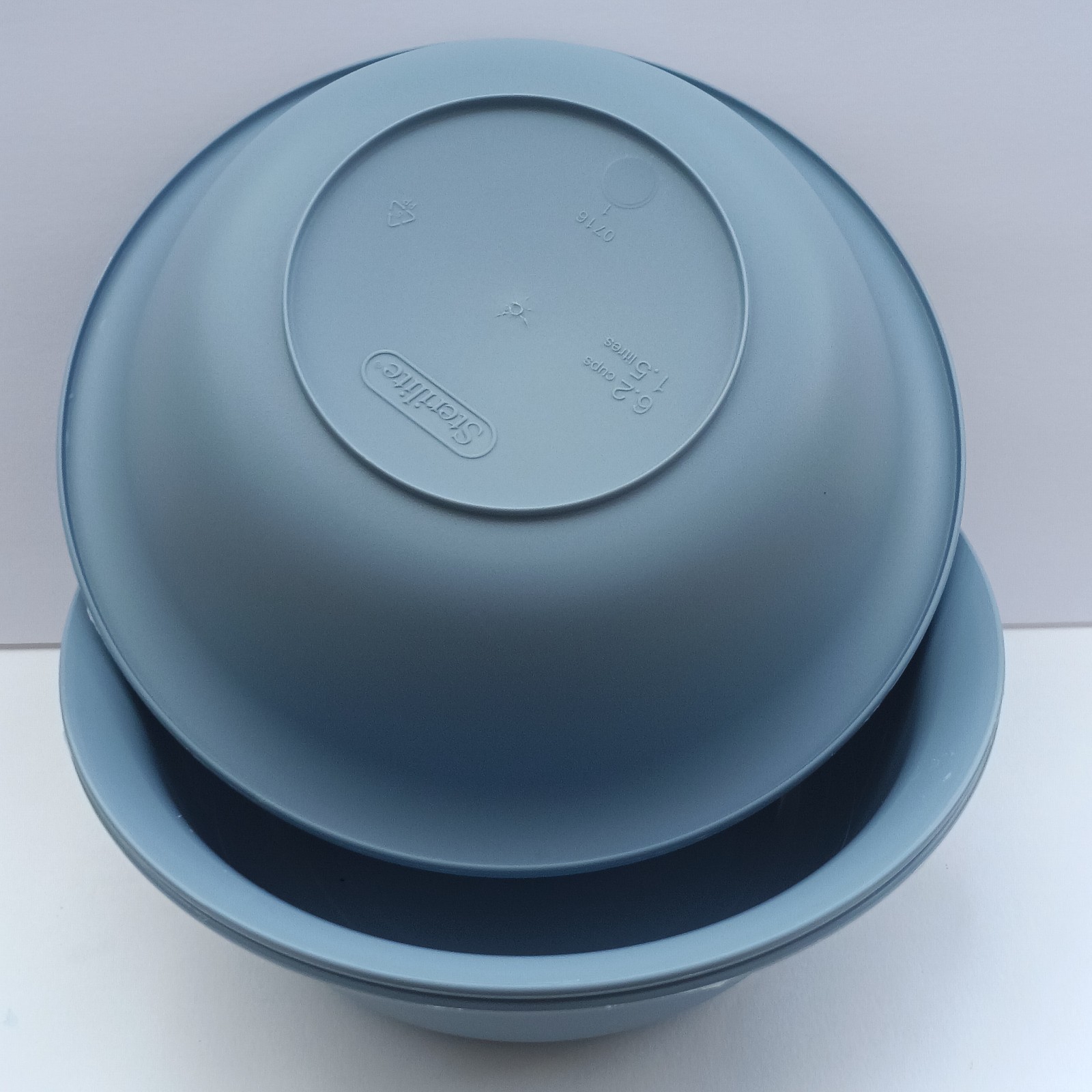 Sterilite 3-Piece 20oz Plastic Bowl Set Light Blue BPA Free Nesting Bowls