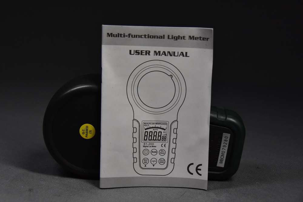 MASTECH MS6612 Digital Luxmeter Illuminometer Light Meter Foot Candle Auto Range