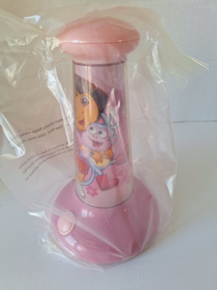 Dora The Explorer Two in One 2 in 1 Flashlight Nightlight NIB