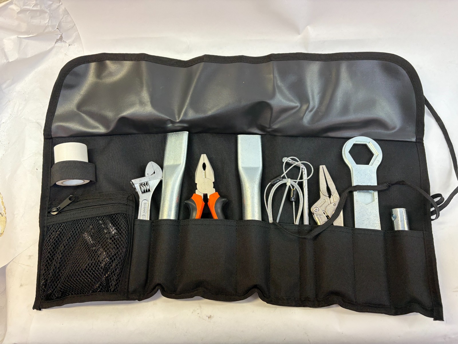 Harley NIB new 14900127 on board motorcycle touring street road glide tool kit