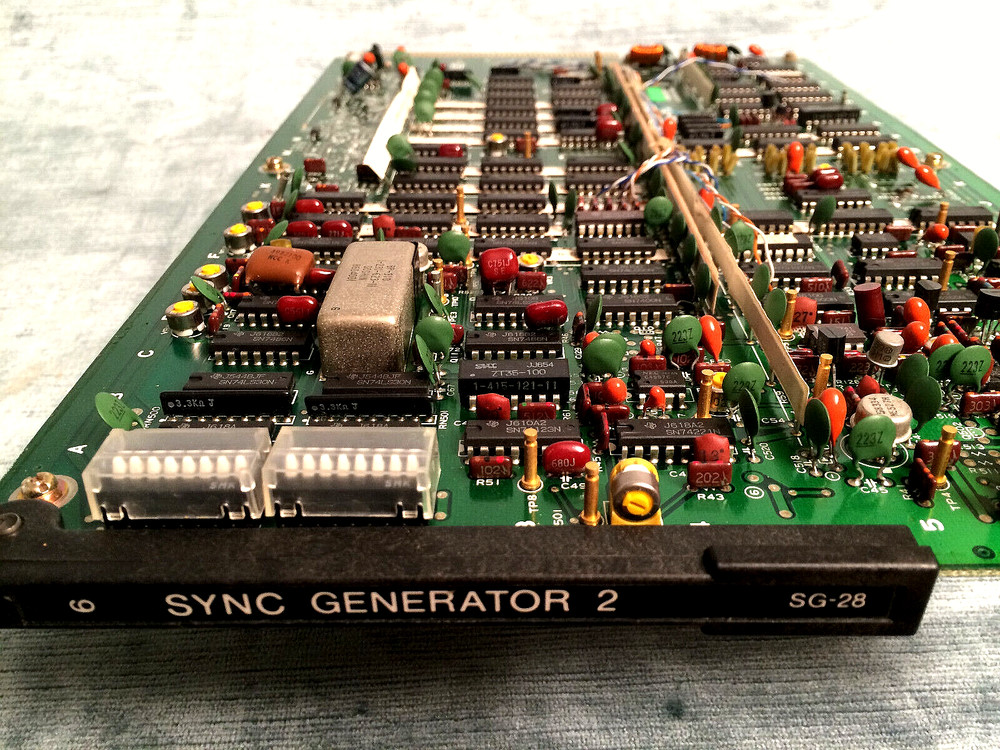 SONY BVT-2000 TIME BASE CORRECTOR CIRCUIT BOARD #6 SYNC GENERATOR 2 ( SG-28 ) #6
