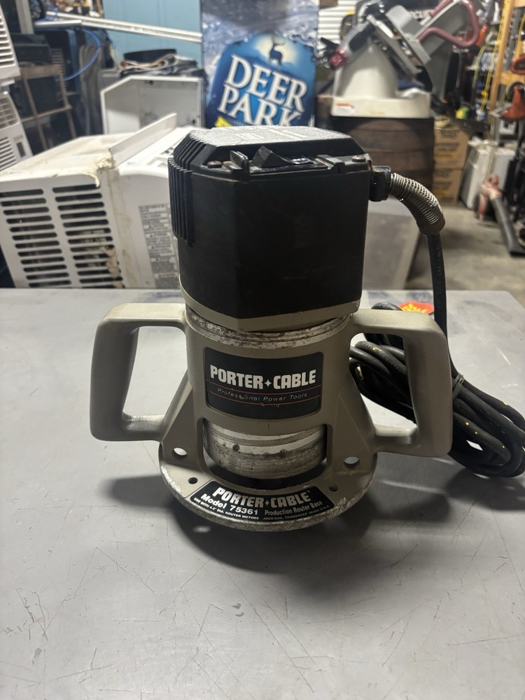 Porter Cable 75182 3-1/4HP Variable Speed Router w/75361 Router Base