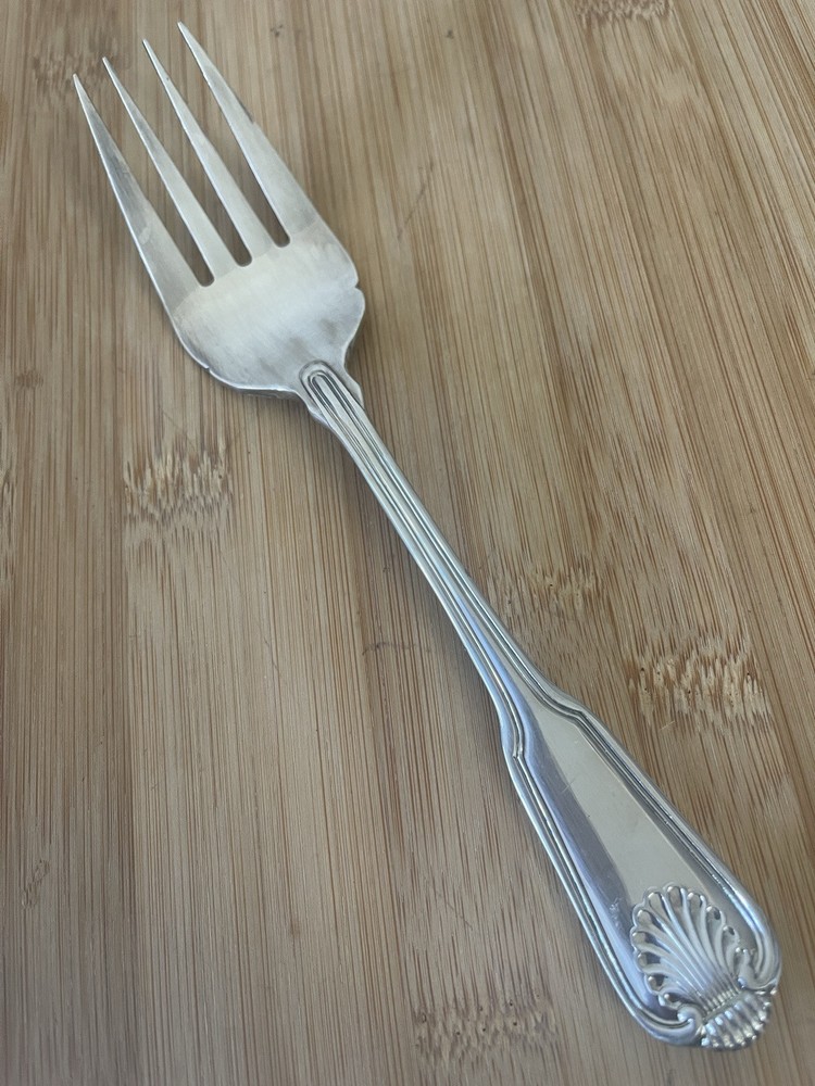 Royal Limited Silverplate Fiddle Shell MEAT SERVING FORK 7.75"