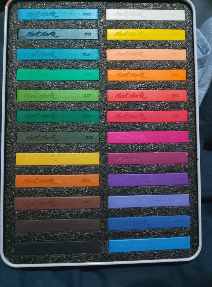 Mont Marte Soft Pastels Varied Colour