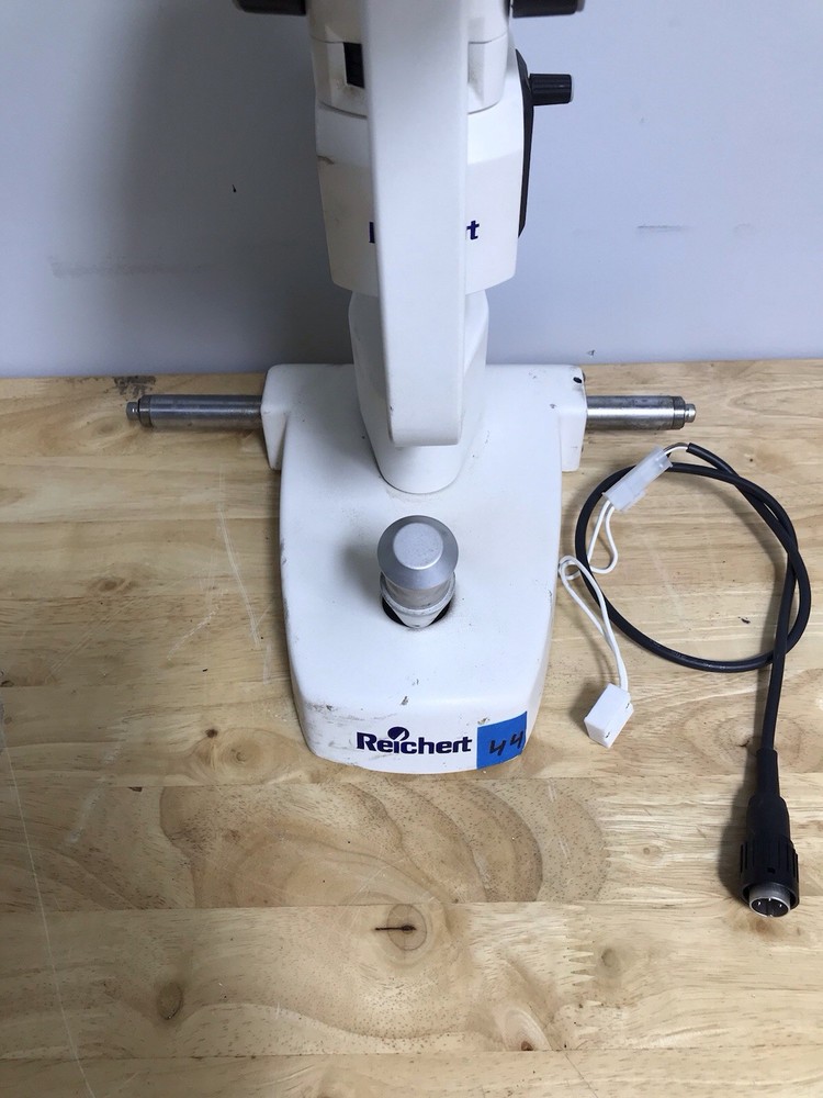 Reichert XCEL 250 Slit Lamp