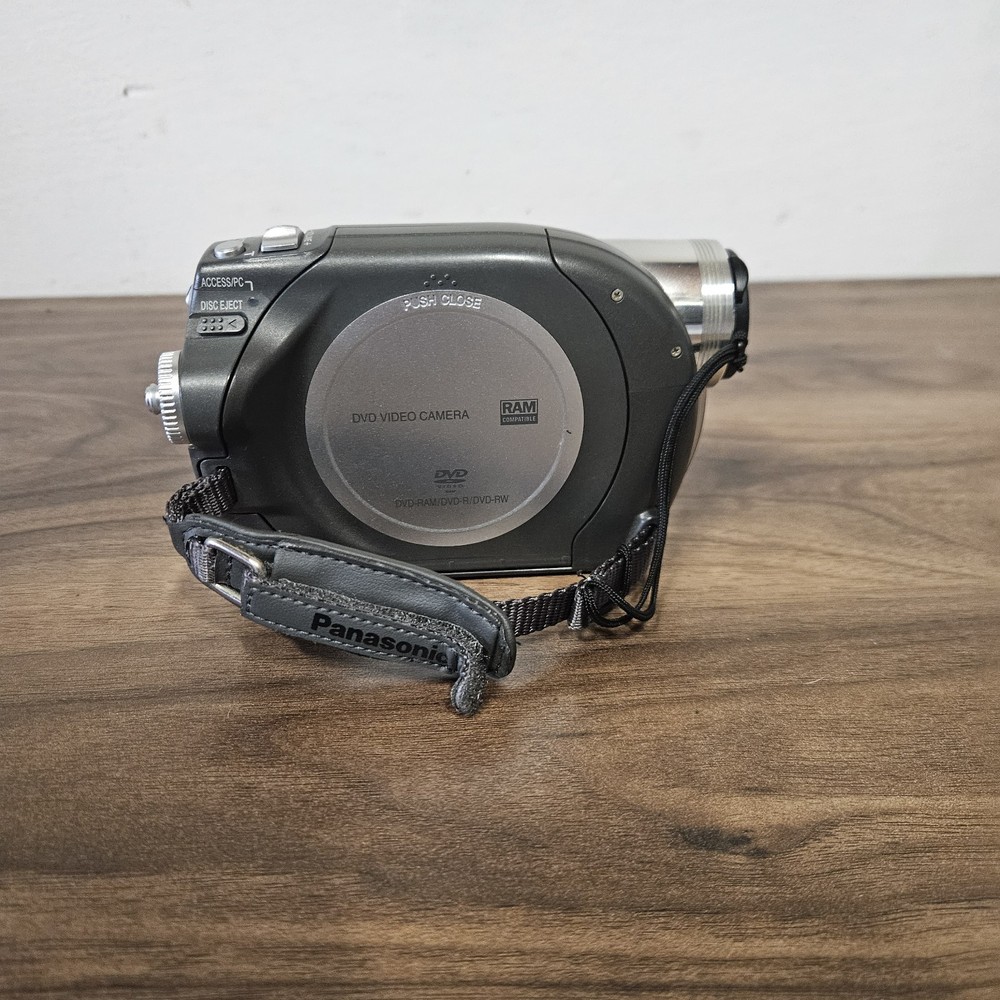 Panasonic VDR-D150EB Camcorder Silver Working
