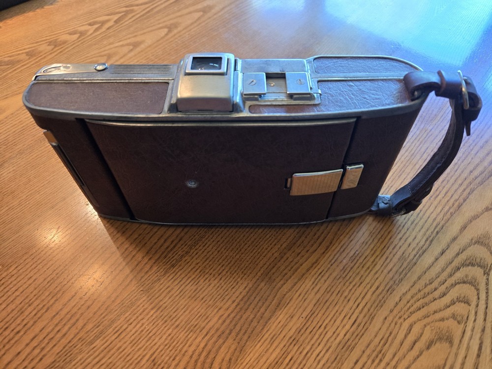 Vintage Polaroid Land Camera Model 95 With Case & Accessories