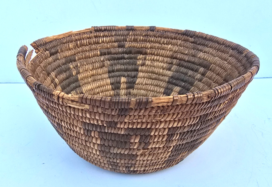Apache Native American Figural Woven Handmade Basket w/ Human Figures