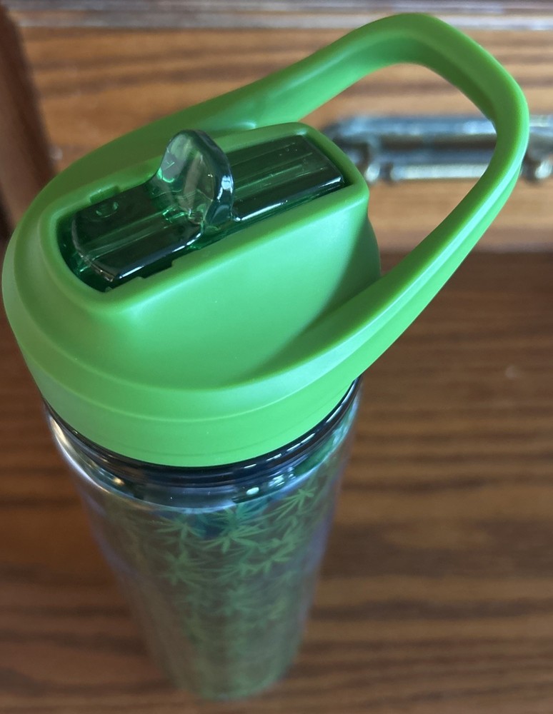 Marijuana Weed Leaf Pattern Water Bottle 18 Oz With Straw