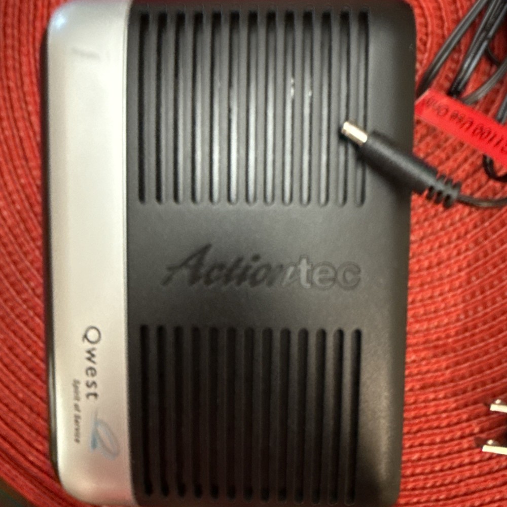 Quest Actiontec M1000 Internet Modem w/ AC Adapter