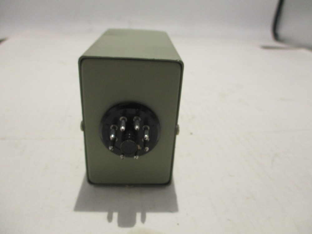 NEW EAGLE SIGNAL CG330A6 TIMER TIME DELAY RELAY 0-30 SEC.