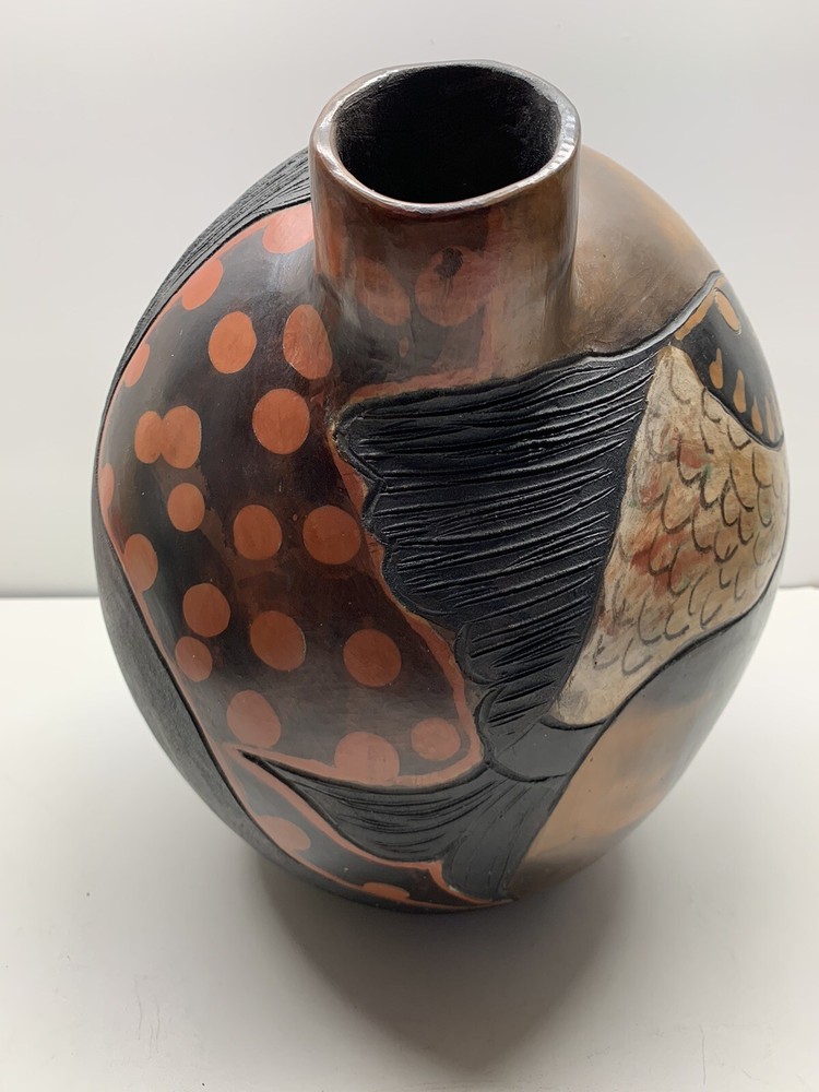 Taller Maximo Inga Pottery Vase