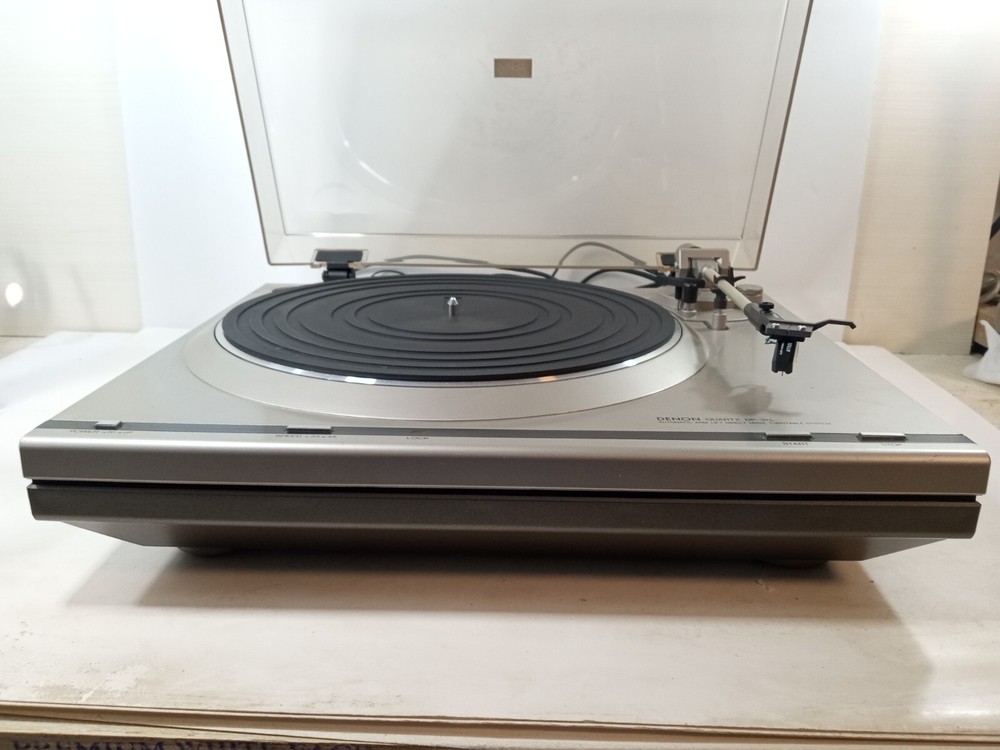 Denon DP-31L Direct Drive Turntable - Works - READ