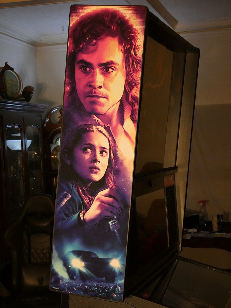 Stern Stranger Things Premium Pinball Machine