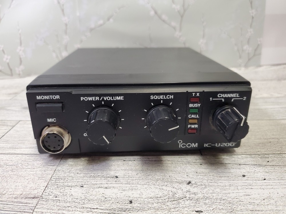 ICOM IC-U200 UHF Radio Transceiver Working