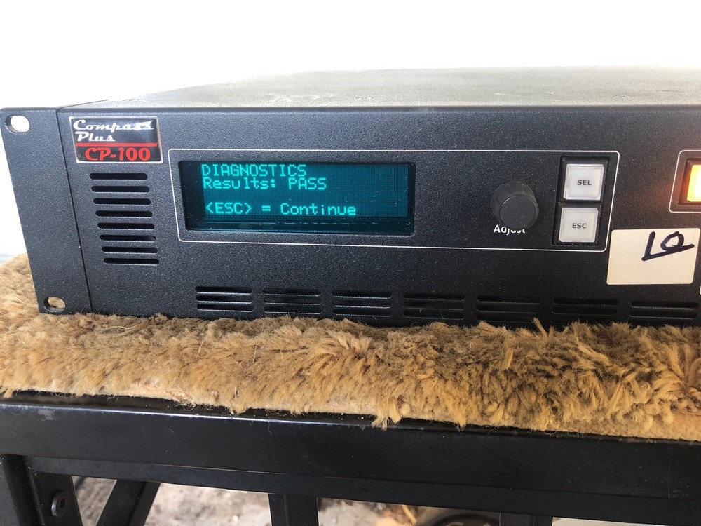 FSR Compass Plus CP-100 Seamless Video Switcher VGA SDI DVI