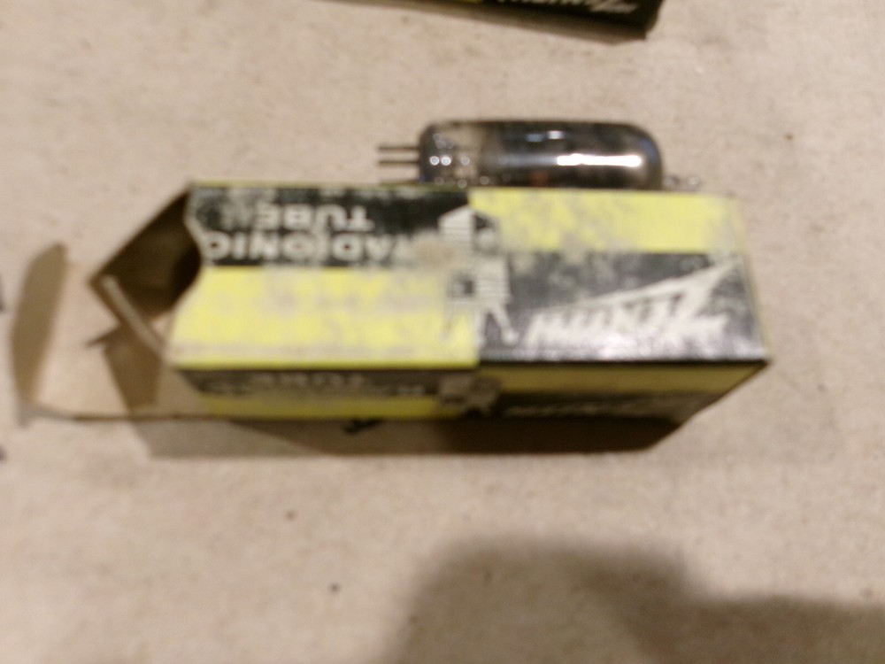 OEM VINTAGE ELECTRONIC TUBE ZENITH 6EH8