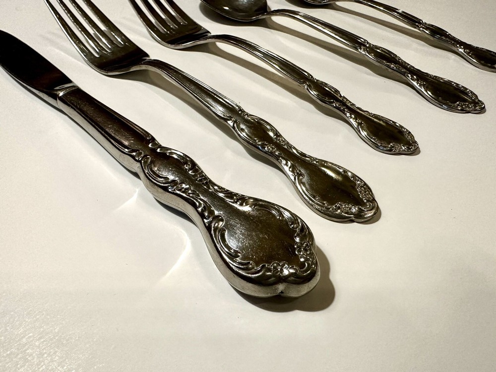 WM. Rogers & Son Royal Manor Single Place Setting Stainless Flatware Set 5 Piece