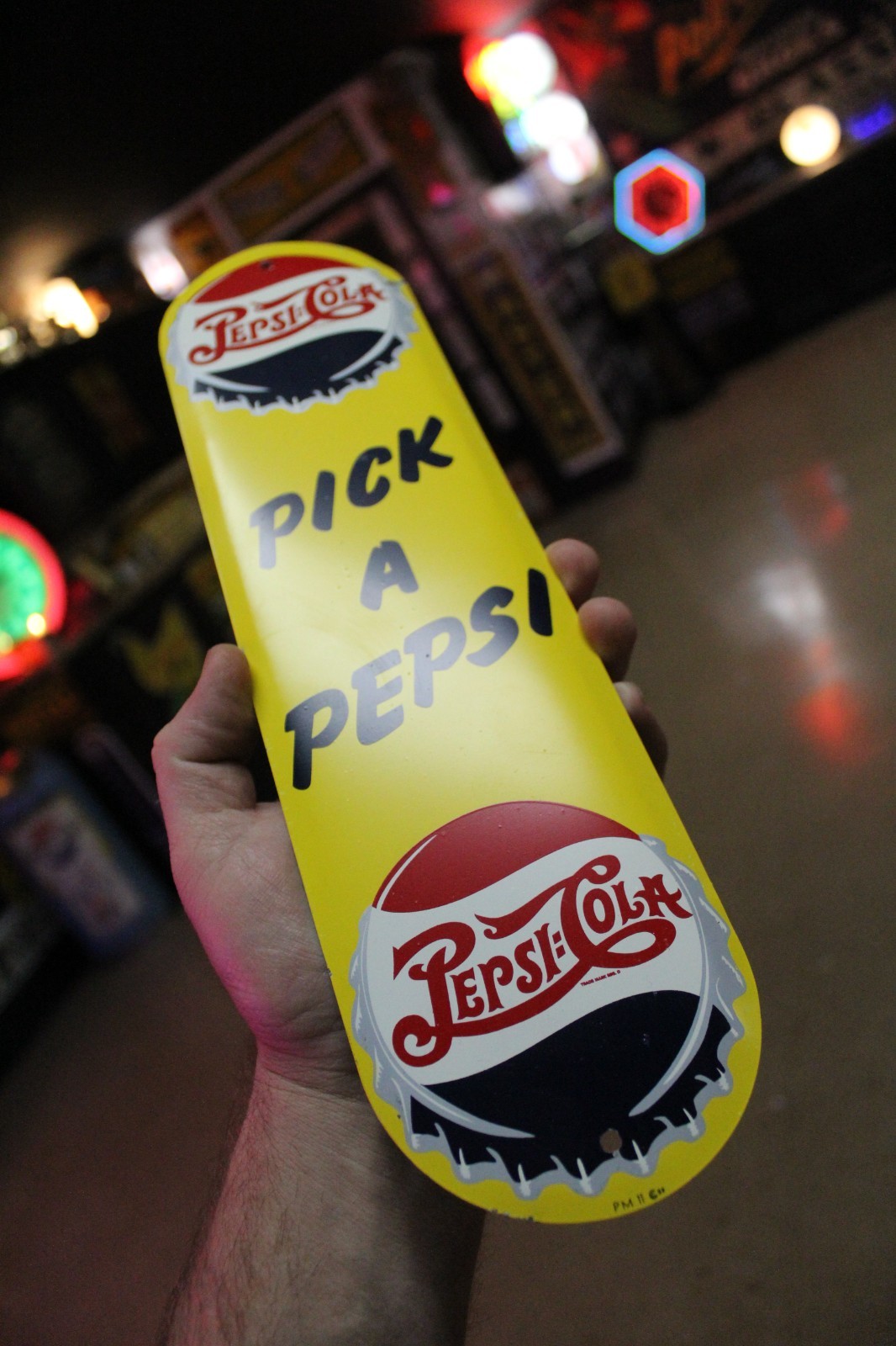 RARE 1950s PICK A PEPSI COLA STAMPED PAINTED METAL DOOR  SIGN BOTTLE CAP DOUBLE