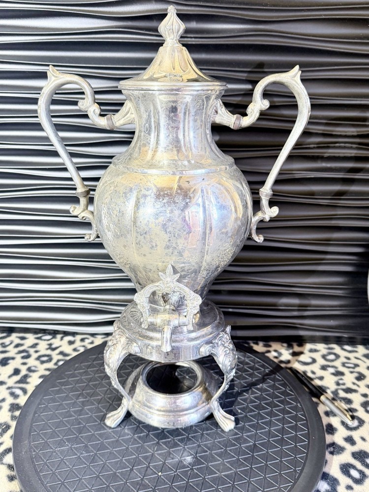 Sheridan Silver Co Samovar.    570