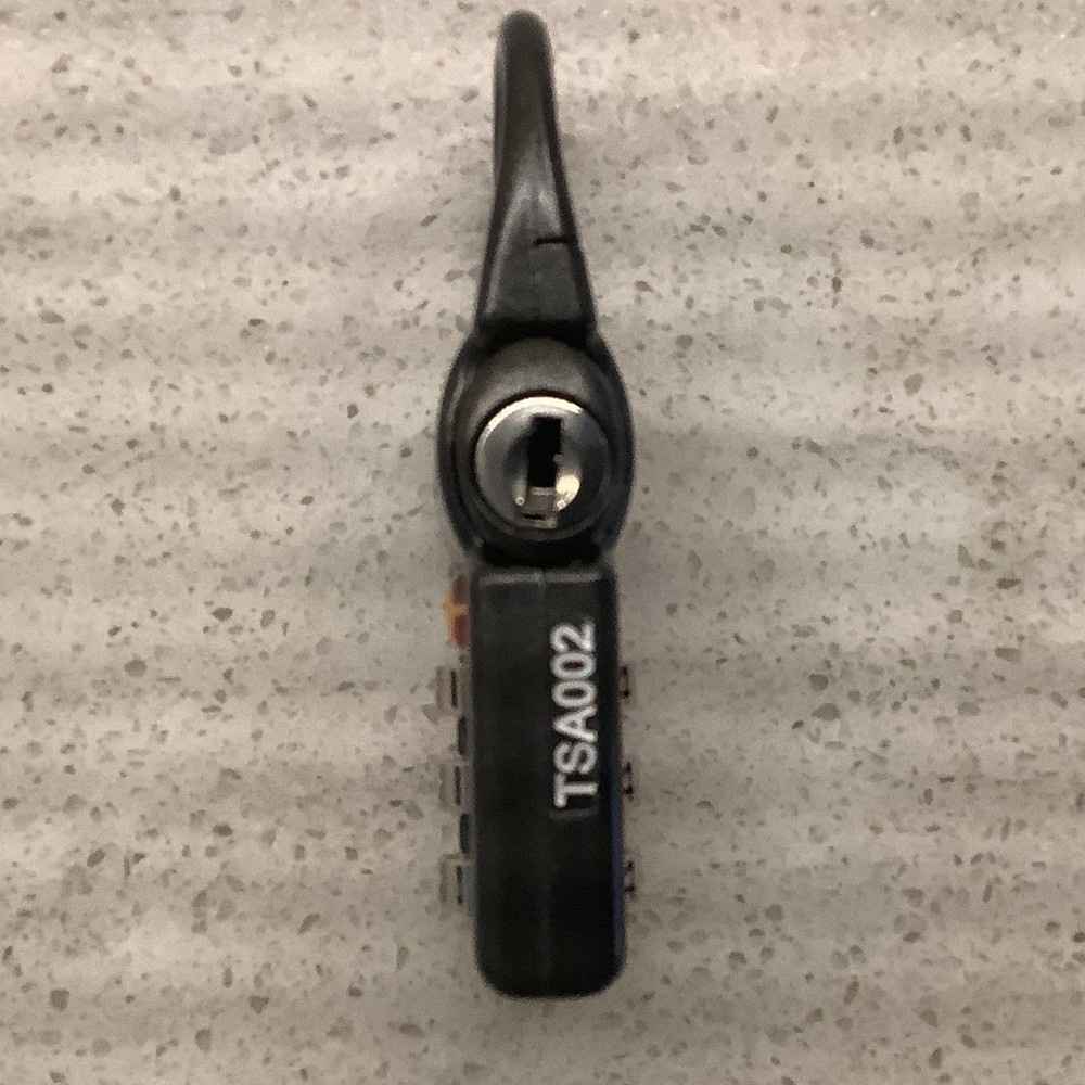 Preowned Seven 7 Tumi Combination Lock Baggage Luggage