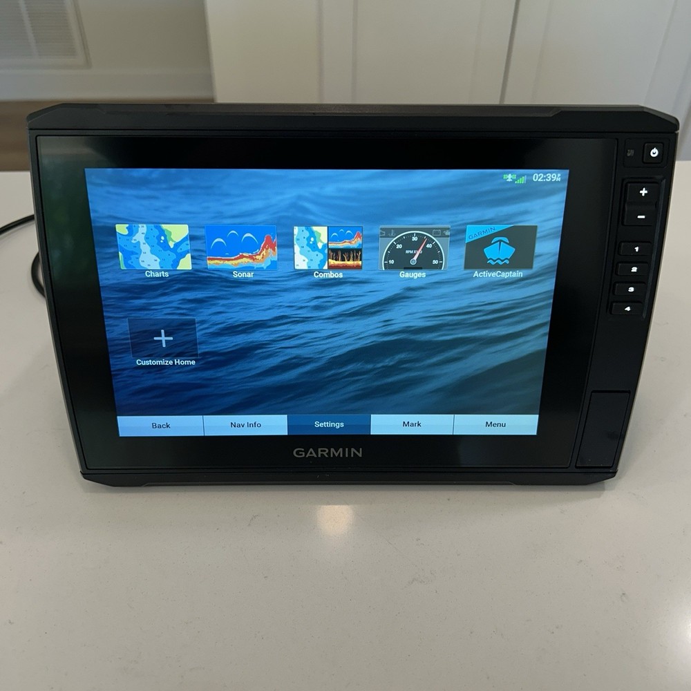 Garmin ECHOMAP Ultra 106sv Head Unit Chartplotter GPS Fishfinder Tested