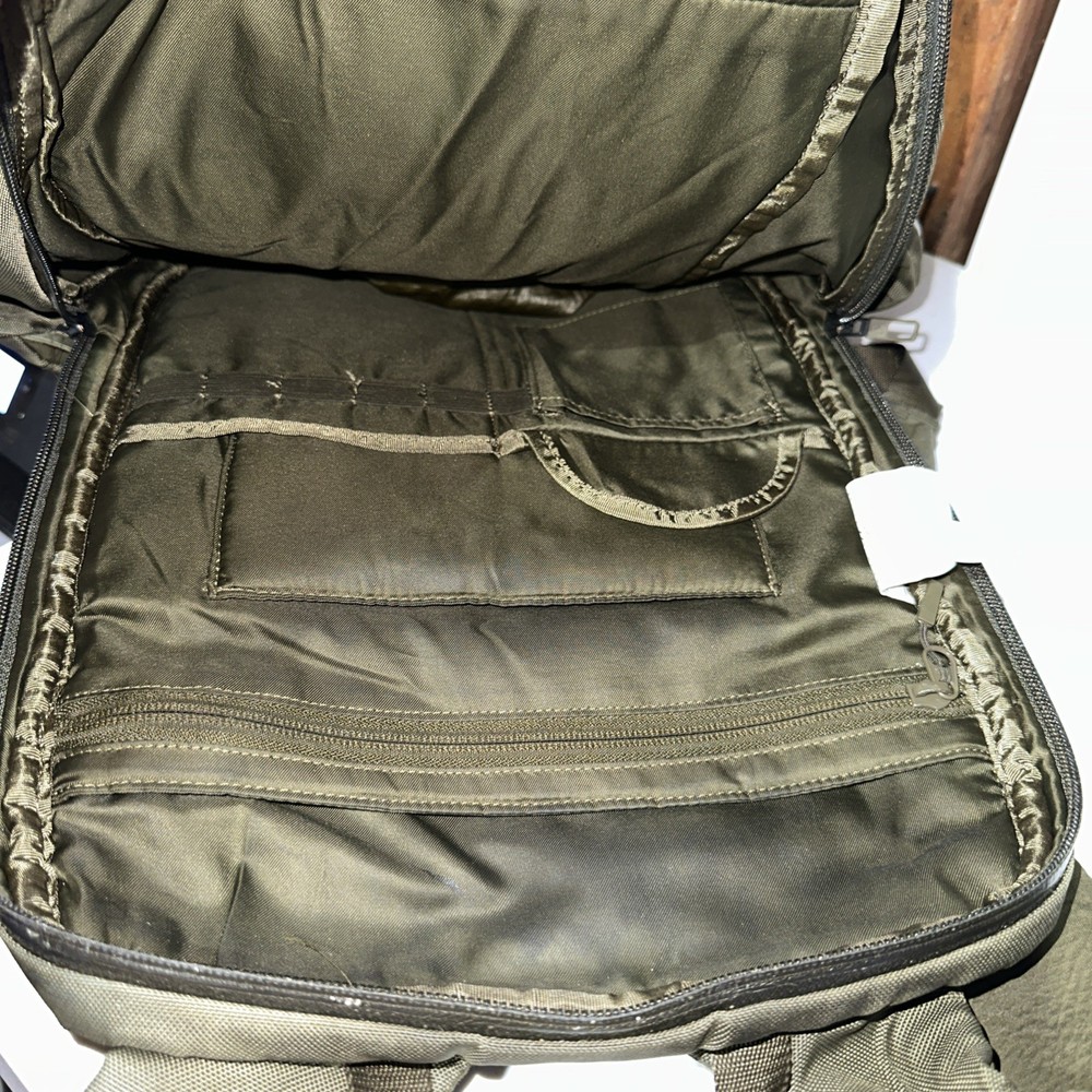 Lululemon Para Backpack 23L Military Green