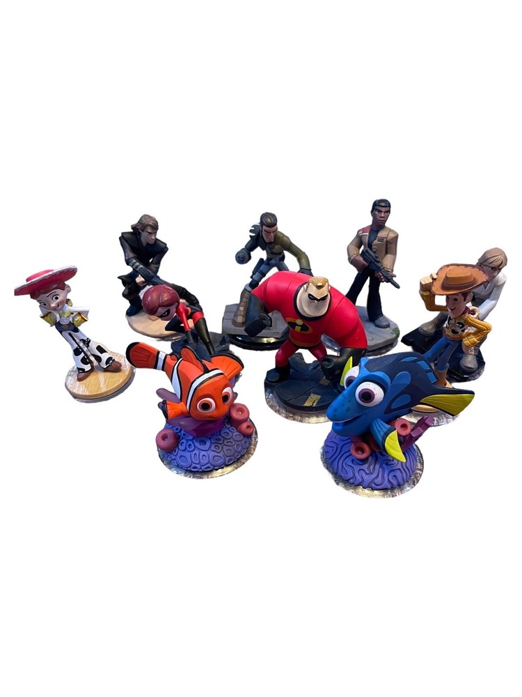 Lot 10 Disney Infinity Figures