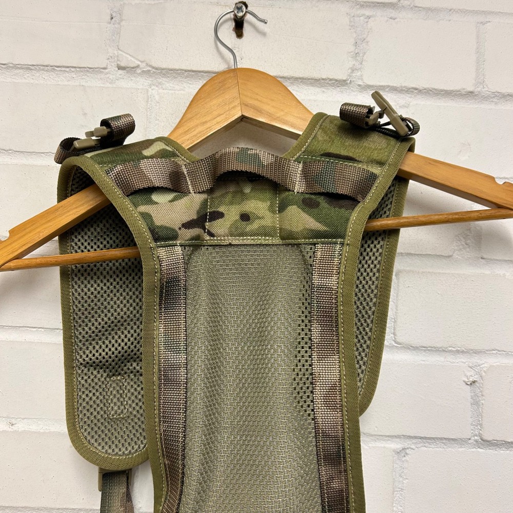 SIDE POUCH YOKE - Complete with 2 straps ,Shoulder straps for Rocket pockets NEW