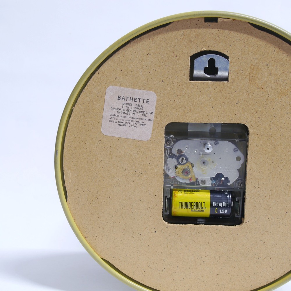 Vintage MCM Seth Thomas Bathette Tri-Q Wall Clock