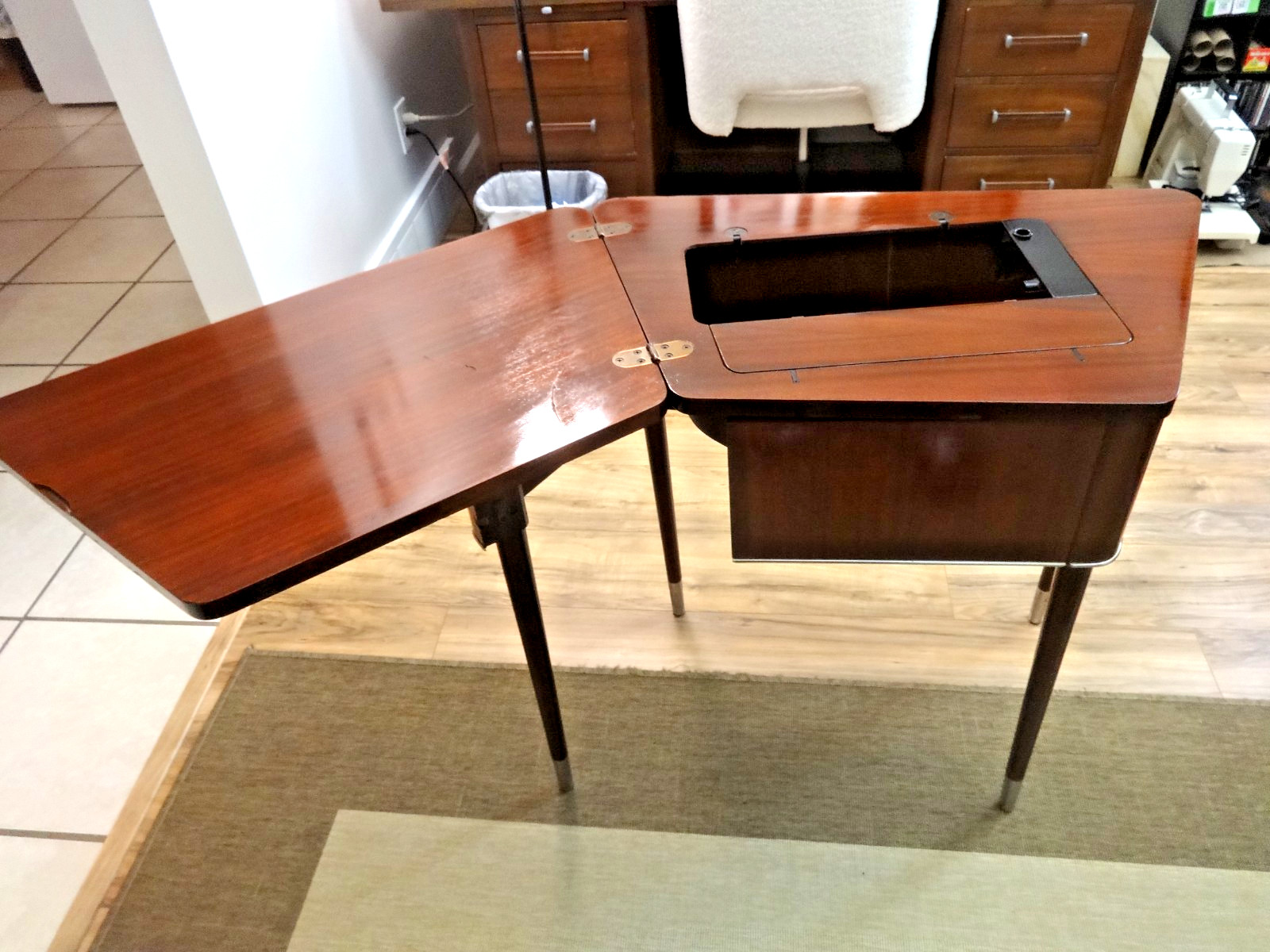 RARE Singer 74 Trapezoid Spinet Sewing Machine Cabinet - 301, 400 & 500 Series