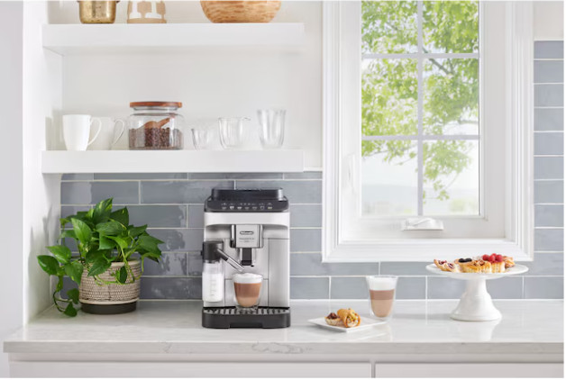 DeLonghi Magnifica Super automatic Stainless steel Programmable Espresso Machine