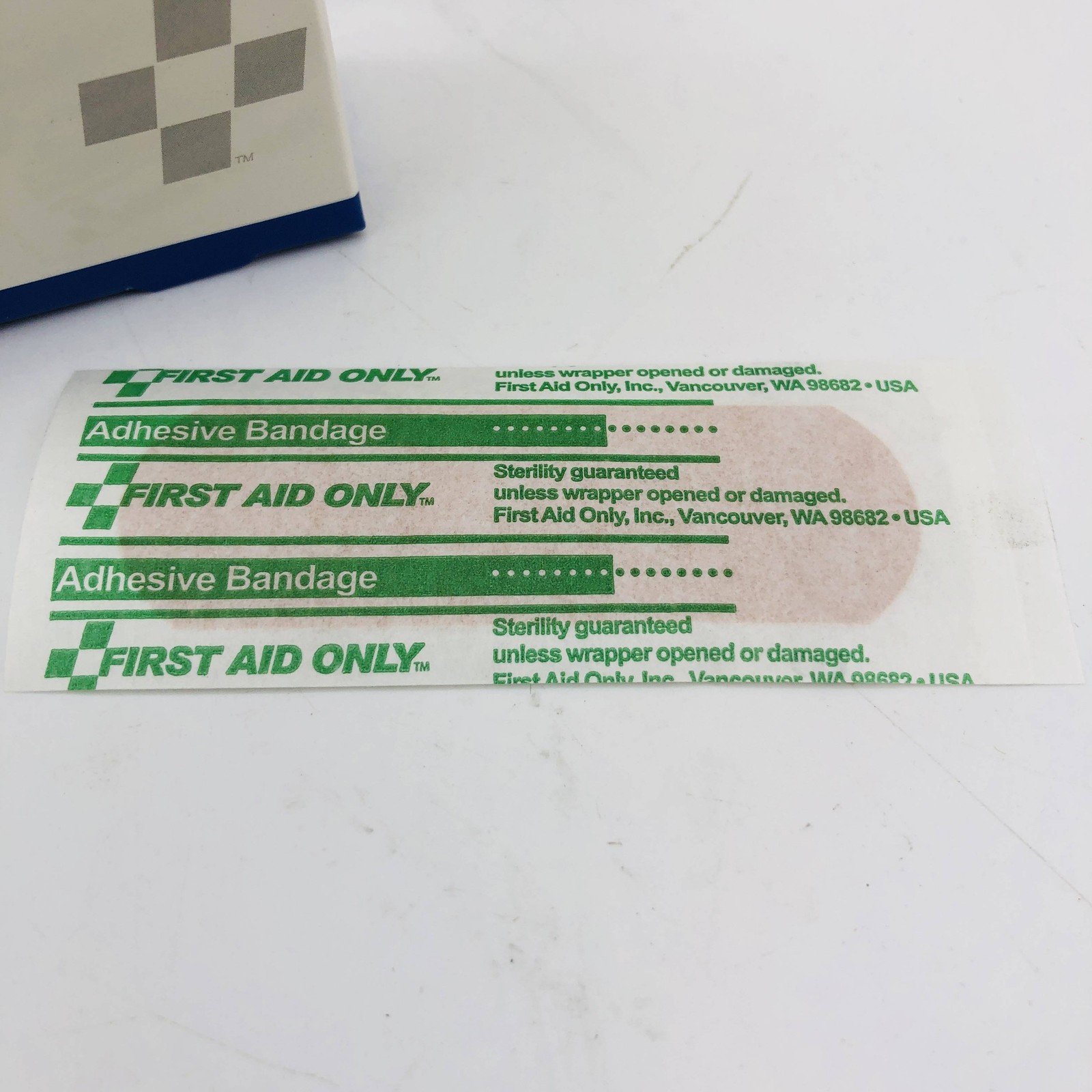 Acme First Aid Only 1-060 Plastic Adhesive Bandages 1" x 3" Lot of 300/5 Boxes