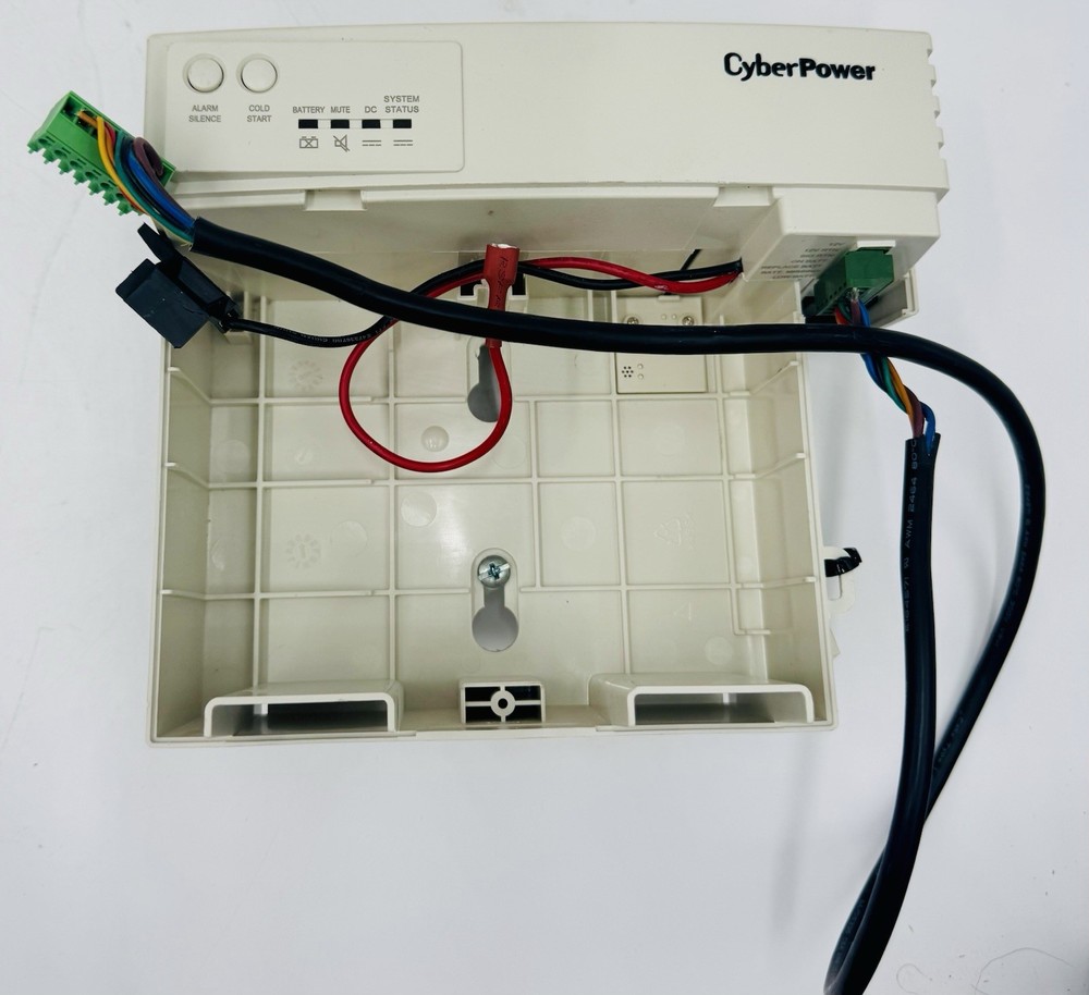 Cyber Power csn27u12v2 Power Box
