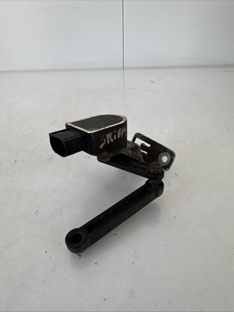 BMW 7 F01, F02 2012 Front Left Height Level Sensor 6784072