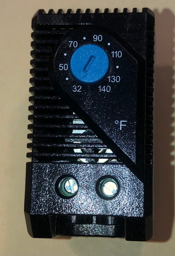 Hoffman A-TEMNO temperature control switch