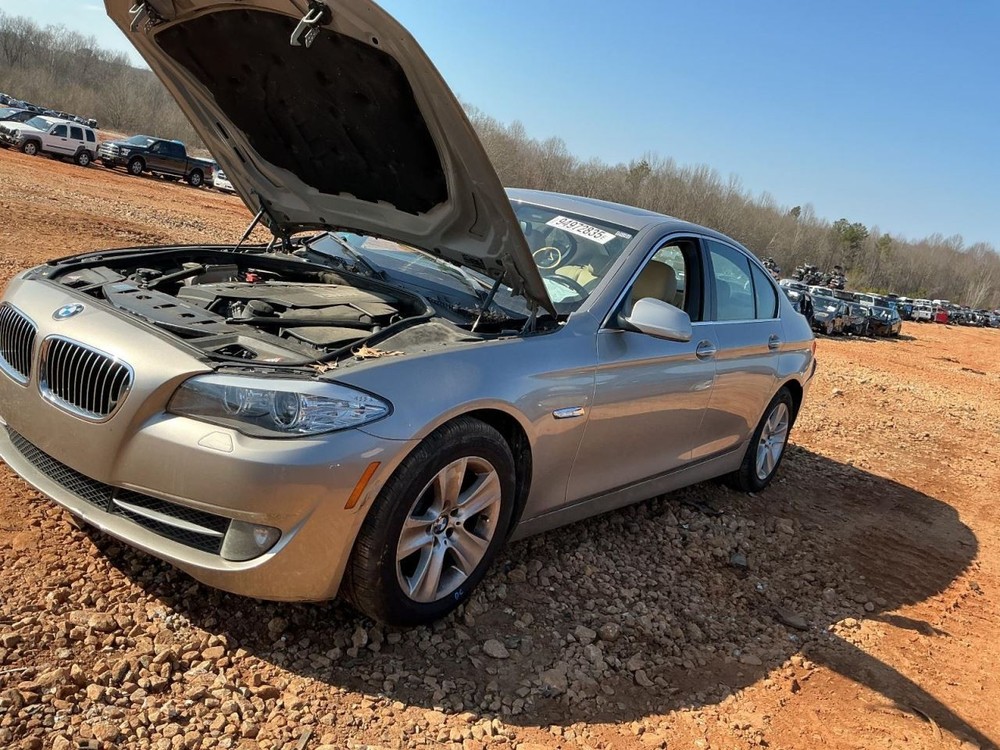 528I 2011 Glove Box 4958749