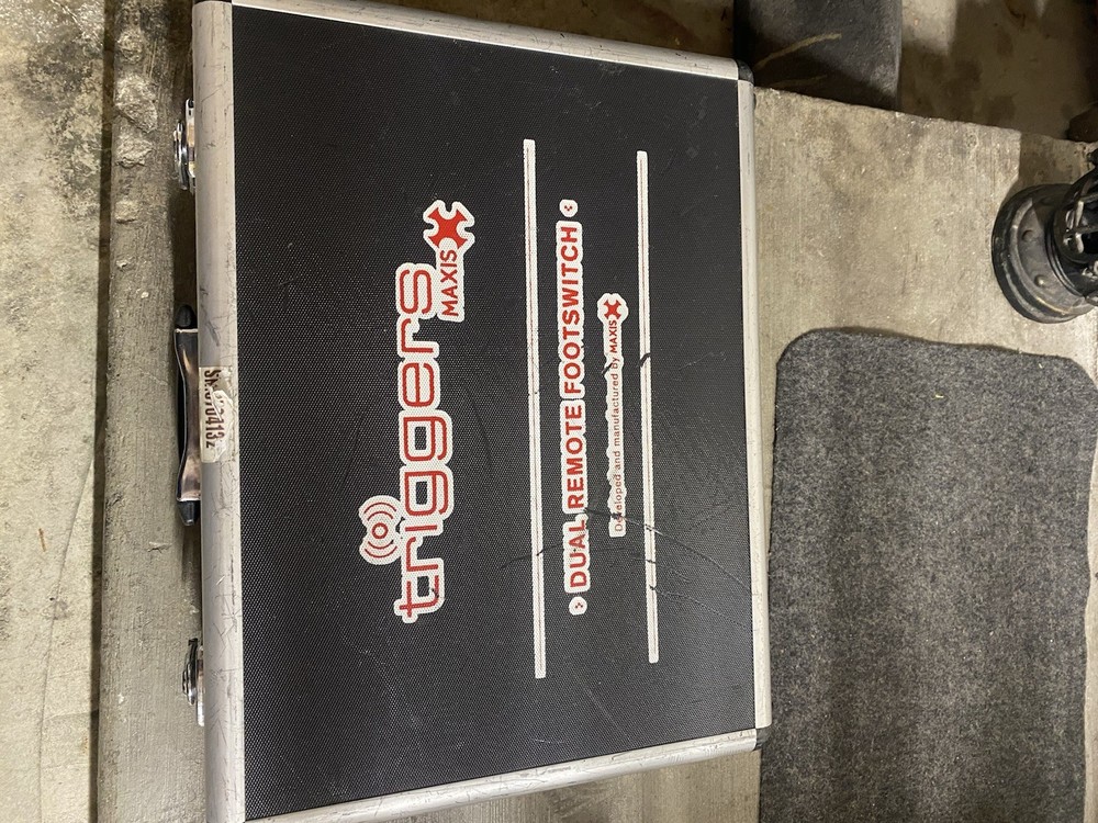 Maxis Triggers Dual Remote Foot Switch System Tugger/Puller