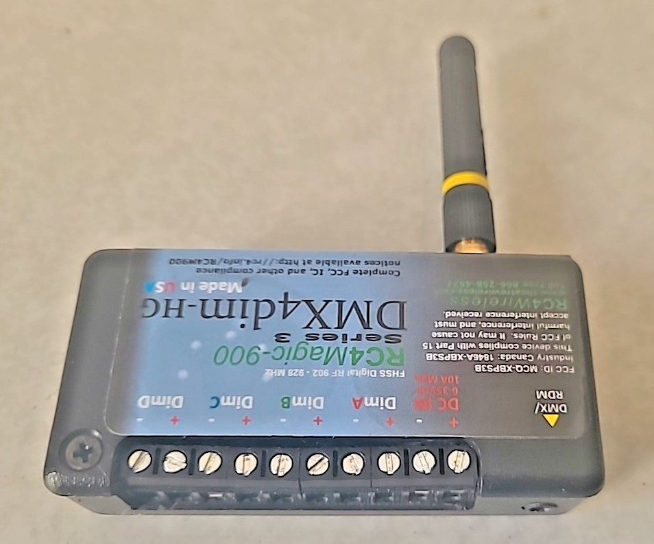 RC4 Magic-900 Series 3 DMX4dim-HG