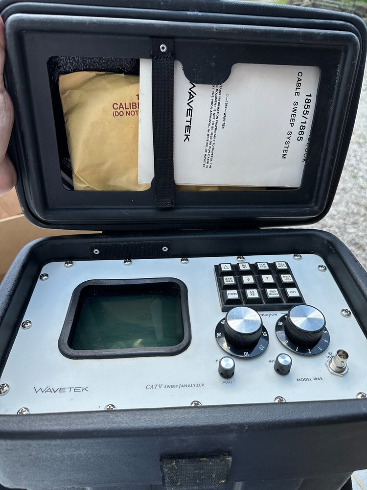 Wavetek Model 1865 CATV Sweep / Analyzer. FREE SHIPPING.