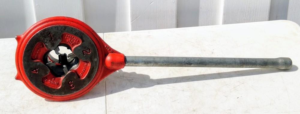 RIDGID 65R 1-2" ADJUSTABLE PIPE THREADER RECEDING W/ HANDLE VG+