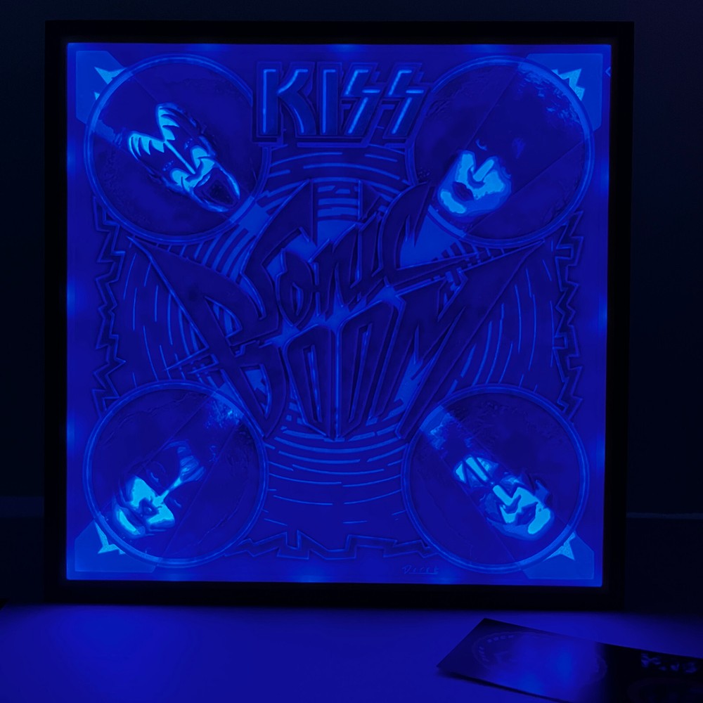 KISS SONIC BOOM colored Litho light box with LED colored lights and remote