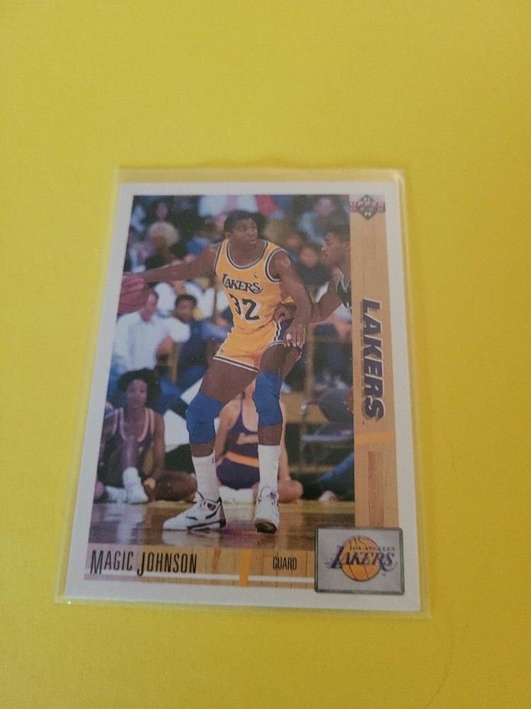 !!!    MAGIC JOHNSON  UPPER DECK  BASKETBALL CARD $$